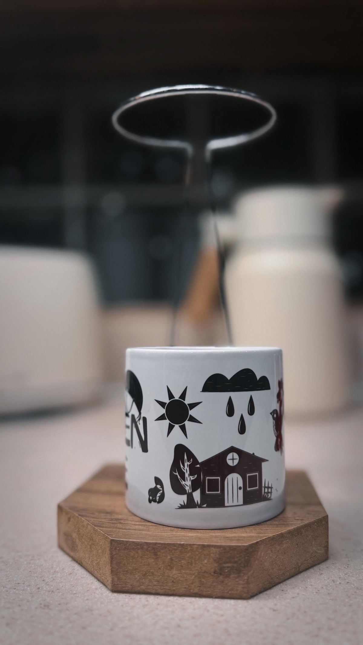Brazilian Nordeste-themed espresso mug with rain and house illustration