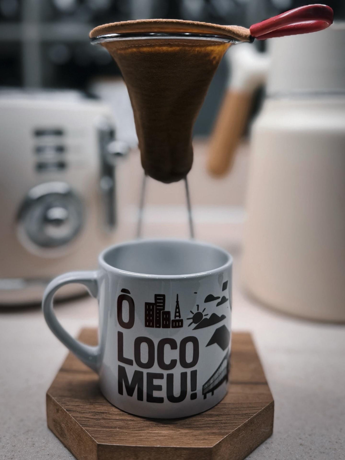 Espresso mug with 'Ô loco meu' São Paulo phrase