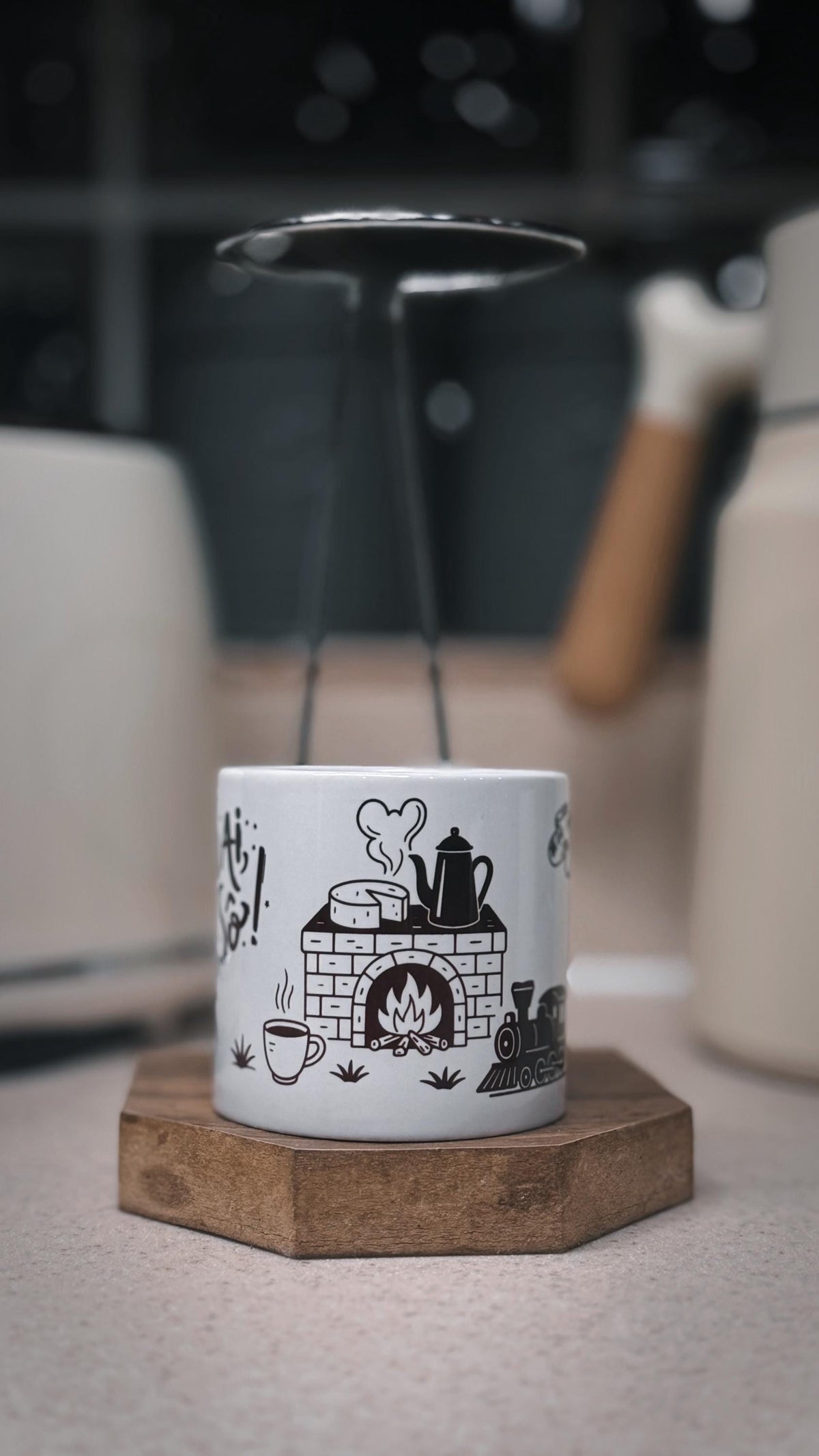 Minas Gerais-themed espresso mug with countryside illustration