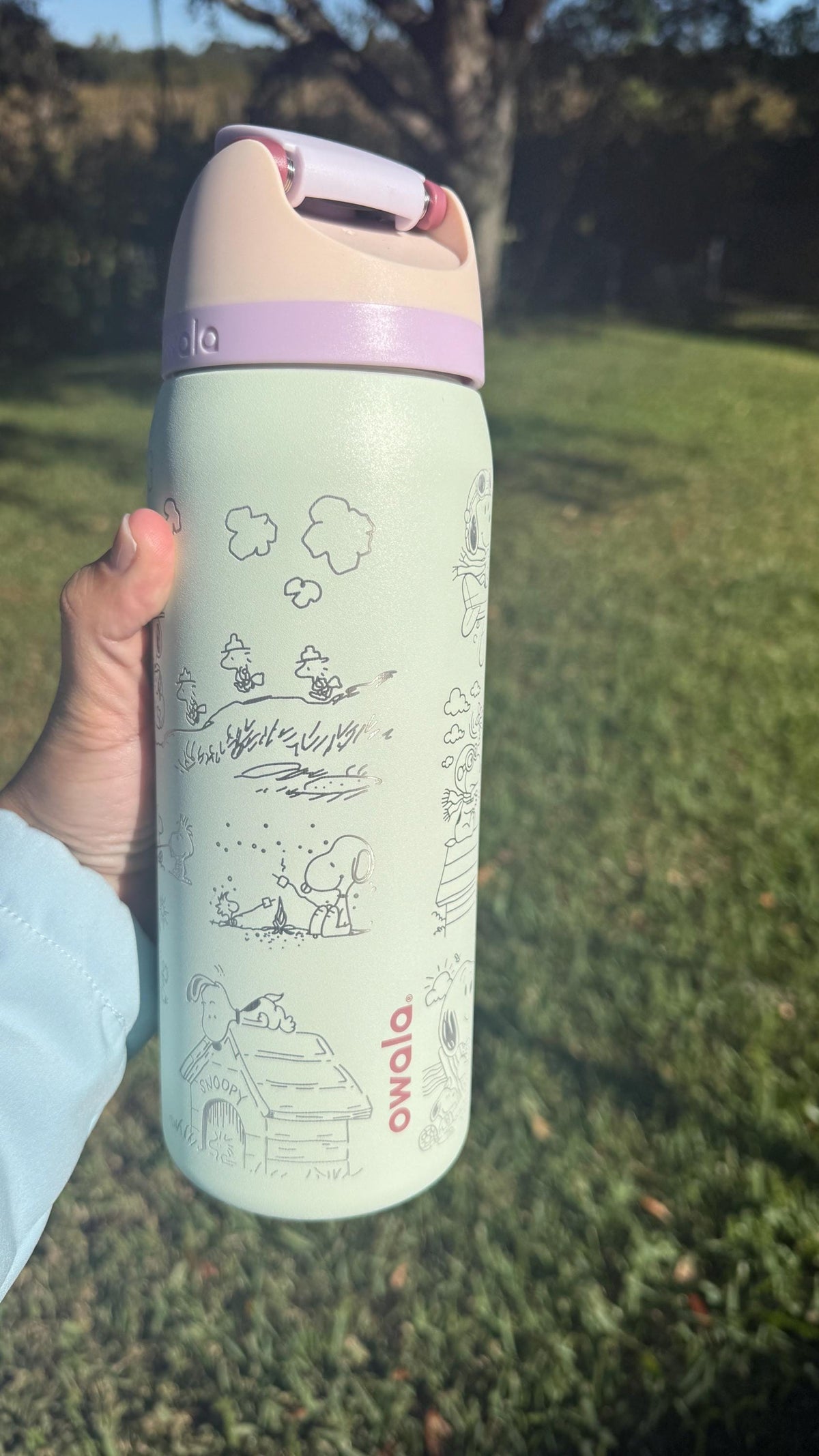 Mint Owala FreeSip with engraved Peanuts gang details